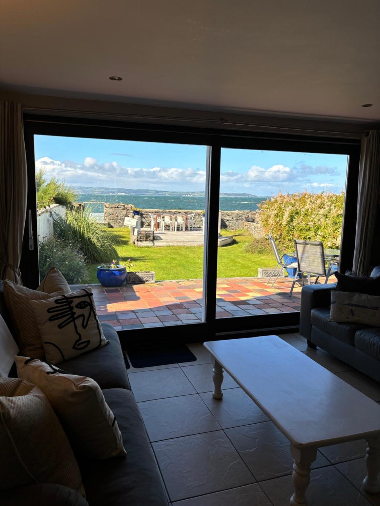Splash Cottage Beach House With Sea Lapping Garden บังกอร์ ภายนอก รูปภาพ
