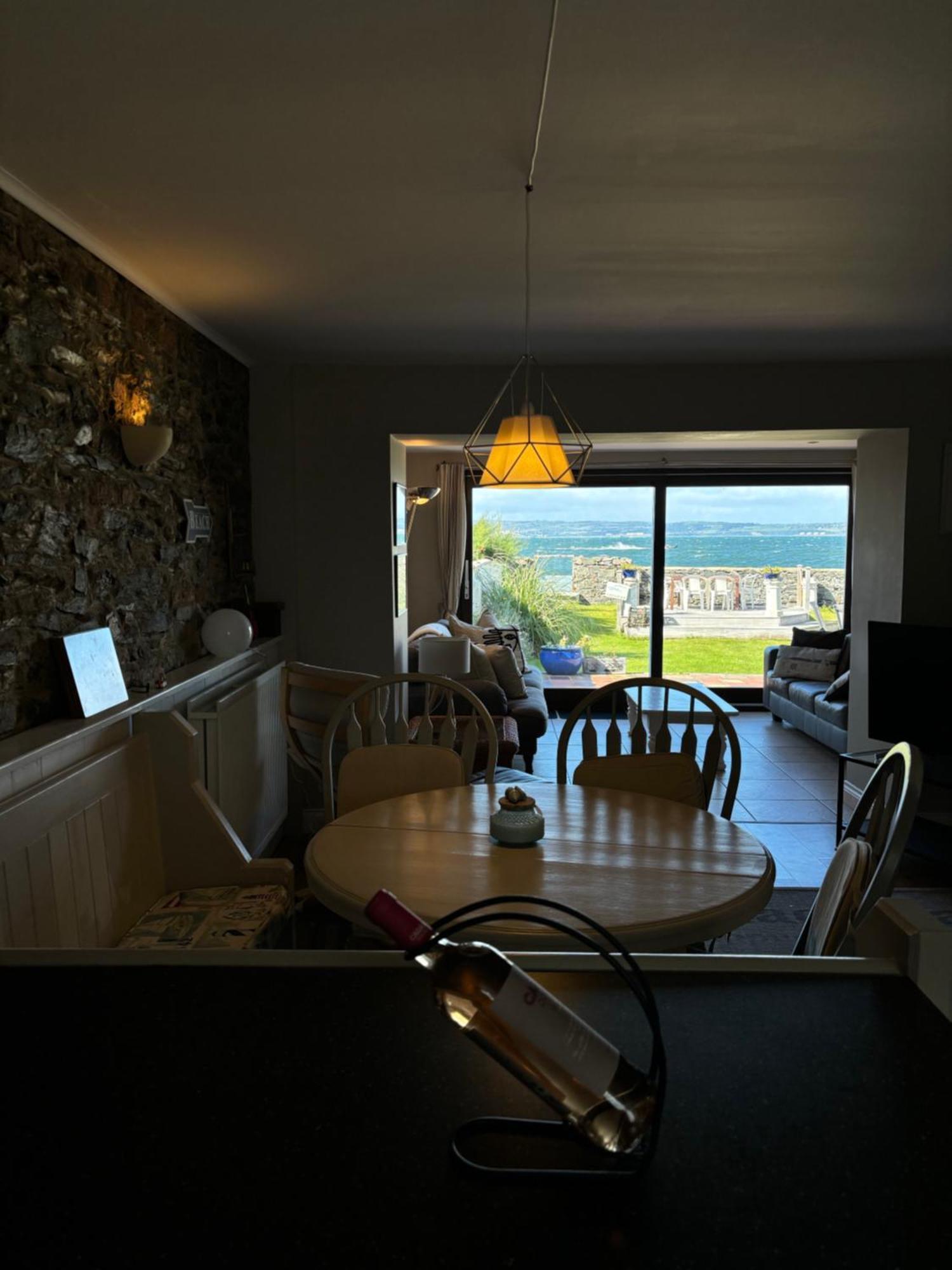 Splash Cottage Beach House With Sea Lapping Garden บังกอร์ ภายนอก รูปภาพ