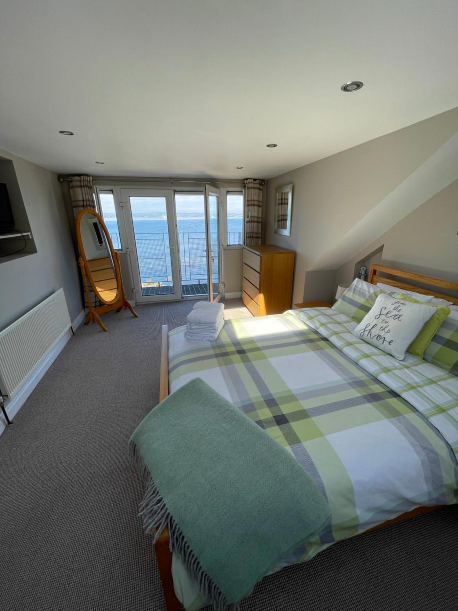 Splash Cottage Beach House With Sea Lapping Garden บังกอร์ ภายนอก รูปภาพ